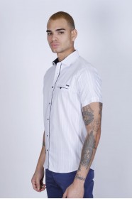 SPORT COTTON SHIRT IN WHITE COLORED, SHORT SLEEVE, BUTTONS ON THE FRONT.