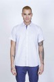 REGULAR-FIT COTTON SHIRT IN SAX BLUE COLOR, SHORT SLEEVES AND BUTTONS ON THE FRONT.