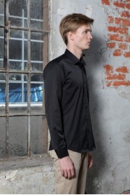 BLACK COLOR COLOR BASIC TRAVELLER SHIRT