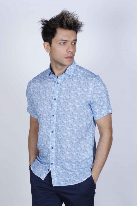 SHORT SLEEVES AND BUTTONS ON THE FRONT. BAMBOO SHIRT. WHITE