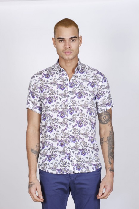 BAMBOO SHIRT IN WHITE, SHORT SLEEVES AND BUTTONS ON THE FRONT