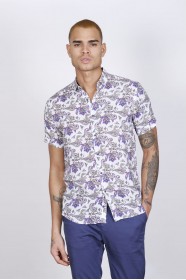 BAMBOO SHIRT IN WHITE, SHORT SLEEVES AND BUTTONS ON THE FRONT