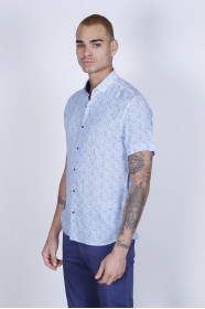 BAMBOO SHIRT SHORT SLEEVES AND BUTTONS ON THE FRONT. WHITE