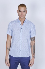 BAMBOO SHIRT SHORT SLEEVES AND BUTTONS ON THE FRONT. BLUE