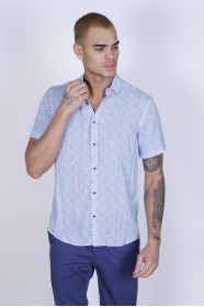 BAMBOO SHIRT SHORT SLEEVES AND BUTTONS ON THE FRONT. BLUE