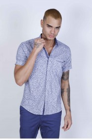 SPORT COTTON SHIRT IN WHITE COLORED, SHORT SLEEVE, BUTTONS ON THE FRONT.