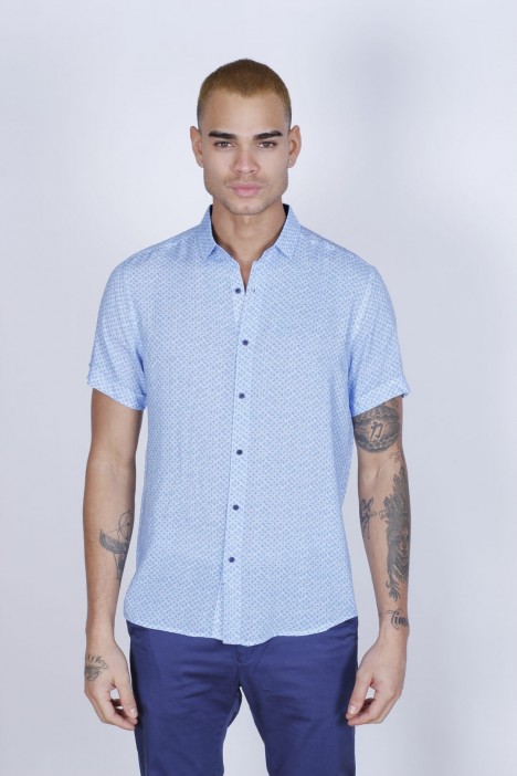 BAMBOO SHIRT IN WHITE, SHORT SLEEVES AND BUTTONS ON THE FRONT