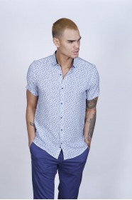 BAMBOO SHIRT SHORT SLEEVES AND BUTTONS ON THE FRONT. WHITE