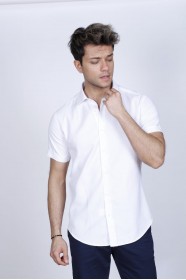 COTTON SHIRT, SHORT SLEEVES AND REGULAR FIT MOLD. WHITE
