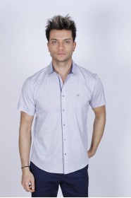 REGULAR-FIT COTTON SHIRT IN SAX BLUE, SHORT SLEEVES AND BUTTONS ON THE FRONT.