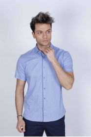 REGULAR-FIT COTTON SHIRT IN BLUE, SHORT SLEEVES AND BUTTONS ON THE FRONT.