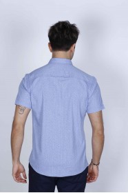 REGULAR-FIT COTTON SHIRT IN BLUE, SHORT SLEEVES AND BUTTONS ON THE FRONT.