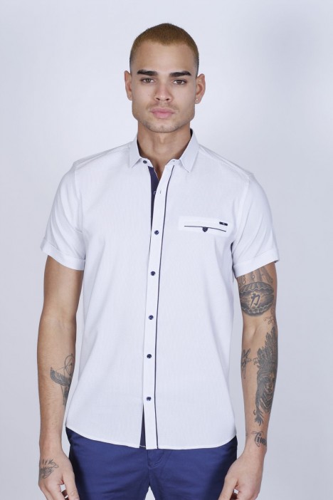 BAMBOO SHIRT IN WHITE, SHORT SLEEVES AND BUTTONS ON THE FRONT