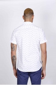 SPORT COTTON SHIRT IN WHITE COLORED, SHORT SLEEVE, SNAP-BUTTON ON THE FRONT.