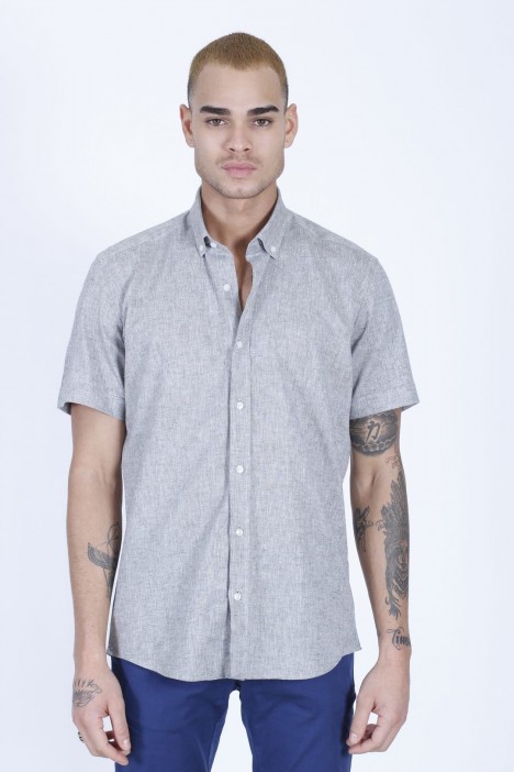 LINEN SHIRT IN KHAKI COLOUR, SHORT SLEEVES, REGULAR FIT MOLD