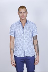 SHORT SLEEVE, REGULAR-FIT SHIRT. LIGHT BLUE