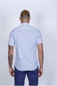 SHORT SLEEVE, REGULAR-FIT SHIRT. LIGHT BLUE