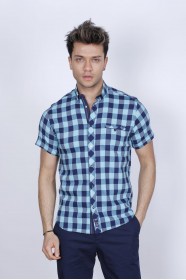 SLIM-FIT COTTON SHIRT IN TURQUOISE COLORED, SHORT SLEEVE, SNAP-BUTTON ON THE FRONT.