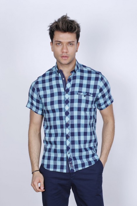 SLIM-FIT COTTON SHIRT IN TURQUOISE COLORED, SHORT SLEEVE, SNAP-BUTTON ON THE FRONT.