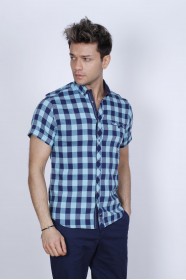 SLIM-FIT COTTON SHIRT IN TURQUOISE COLORED, SHORT SLEEVE, SNAP-BUTTON ON THE FRONT.