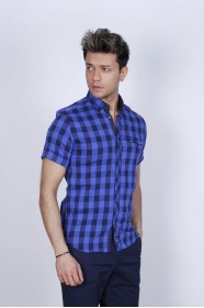 SLIM-FIT COTTON SHIRT IN SAX BLUE COLORED, SHORT SLEEVE, SNAP-BUTTON ON THE FRONT.