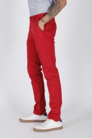 RED COLORED, REGULAR-FIT CHINO TROUSERS.