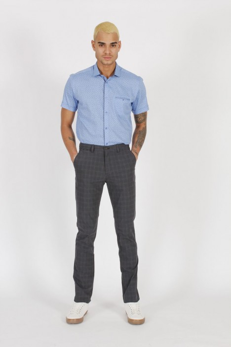 BLACK REGULAR-FİT TROUSERS İN CHECKED FABRIC.