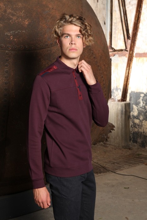 CHERRY- BORDO COLOR POLO COLLAR SNAP-BUTTON SWEATSHIRT