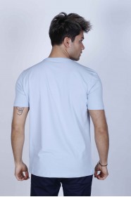 SHORT SLEEVE PRINTED DETAIL ROUND NECK T-SHIRT. LIGHT BLUE