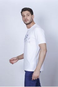 SHORT SLEEVE PRINTED DETAIL, ROUND NECK T-SHIRT. WHITE