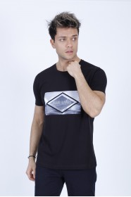 SHORT SLEEVE PRINTED DETAIL ROUND NECK T-SHIRT. BLACK