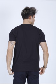 SHORT SLEEVE PRINTED DETAIL ROUND NECK T-SHIRT. BLACK