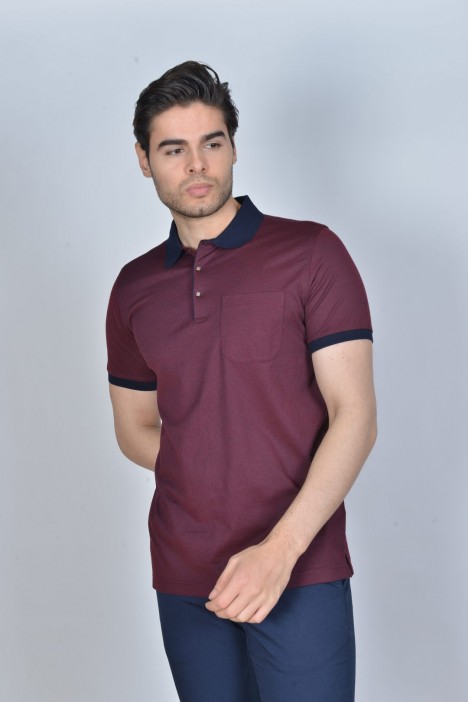 BORDEAUX COLOUR, SHORT SLEEVE, MADE OF SPECIAL MERCERIZED FABRIC, POLO COLLAR, SNAP-BUTTON FASTENING , CLASSIC T-SHIRT.