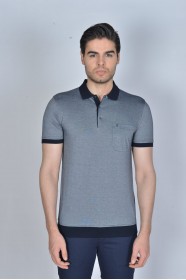 NAVY BLUE COLOR, SHORT SLEEVE, MADE OF SPECIAL MERCERIZED FABRIC, POLO COLLAR, SNAP-BUTTON FASTENING , CLASSIC T-SHIRT.