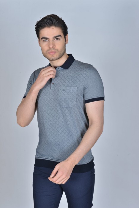 NAVY BLUE COLOR, SHORT SLEEVE, MADE OF SPECIAL MERCERIZED FABRIC, POLO COLLAR, SNAP-BUTTON FASTENING , CLASSIC T-SHIRT.