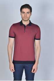 RED COLOR, SHORT SLEEVE, MADE OF SPECIAL MERCERIZED FABRIC, POLO COLLAR, SNAP-BUTTON FASTENING , CLASSIC T-SHIRT.