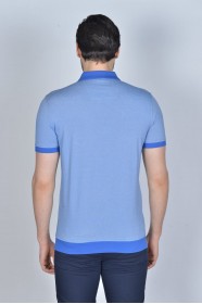 ICE BLUE COLOR, SHORT SLEEVE, MADE OF SPECIAL MERCERIZED FABRIC, POLO COLLAR, SNAP-BUTTON FASTENING , CLASSIC T-SHIRT.