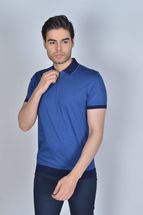 BLUE COLORED, SHORT SLEEVE, MADE OF SPECIAL MERCERIZED FABRIC, POLO COLLAR, SNAP-BUTTON FASTENING , CLASSIC T-SHIRT.