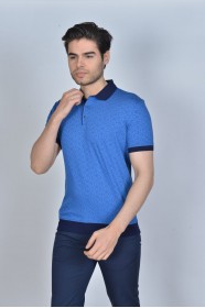 DARK BLUE COLOR, SHORT SLEEVE, MADE OF SPECIAL MERCERIZED FABRIC, POLO COLLAR, SNAP-BUTTON FASTENING , CLASSIC T-SHIRT.