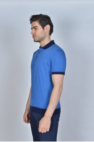 DARK BLUE COLOR, SHORT SLEEVE, MADE OF SPECIAL MERCERIZED FABRIC, POLO COLLAR, SNAP-BUTTON FASTENING , CLASSIC T-SHIRT.