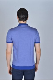 BLUE COLORED, SHORT SLEEVE, MADE OF SPECIAL MERCERIZED FABRIC, POLO COLLAR, SNAP-BUTTON FASTENING , CLASSIC T-SHIRT.