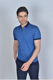 DARK BLUE COLOR, SHORT SLEEVE, MADE OF SPECIAL MERCERIZED FABRIC, POLO COLLAR, SNAP-BUTTON FASTENING , CLASSIC T-SHIRT.