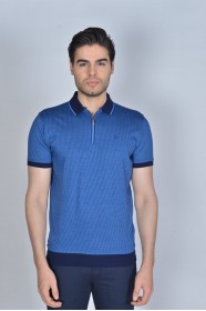 DARK BLUE COLOR, SHORT SLEEVE, MADE OF SPECIAL MERCERIZED FABRIC, POLO COLLAR, SNAP-BUTTON FASTENING , CLASSIC T-SHIRT.