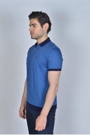 DARK BLUE COLOR, SHORT SLEEVE, MADE OF SPECIAL MERCERIZED FABRIC, POLO COLLAR, SNAP-BUTTON FASTENING , CLASSIC T-SHIRT.