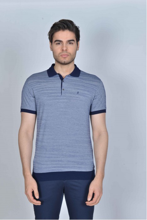 INDIGO COLORED, SHORT SLEEVE, MADE OF SPECIAL MERCERIZED FABRIC, POLO COLLAR, SNAP-BUTTON FASTENING , CLASSIC T-SHIRT.