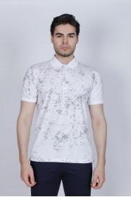 WHITE-GRAY COLORED, SHORT SLEEVE, ASYMMETRIC PATTERNED, COTTON AND LYCRA BLENDED, POLO COLLAR T-SHIRT