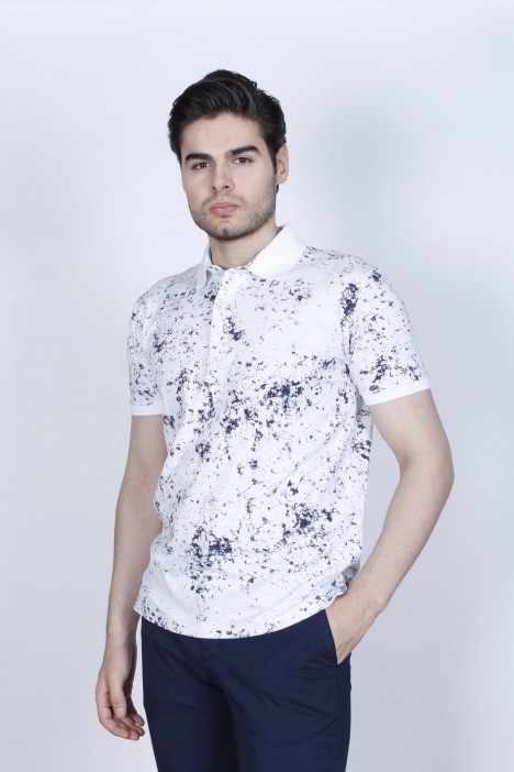 WHITE-NAVY BLUE COLORED, SHORT SLEEVE, ASYMMETRIC PATTERNED, COTTON AND LYCRA BLENDED, POLO COLLAR T-SHIRT