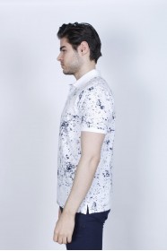 WHITE-NAVY BLUE COLORED, SHORT SLEEVE, ASYMMETRIC PATTERNED, COTTON AND LYCRA BLENDED, POLO COLLAR T-SHIRT