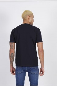 SHORT SLEEVE, REGULAR-FIT, V-NECK, PRINTED T-SHIRT. NAVY BLUE