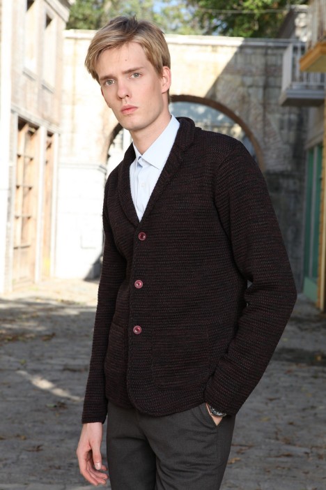 MEDIUM BURGUNDY WOOL JACKET WITH BUTTONS